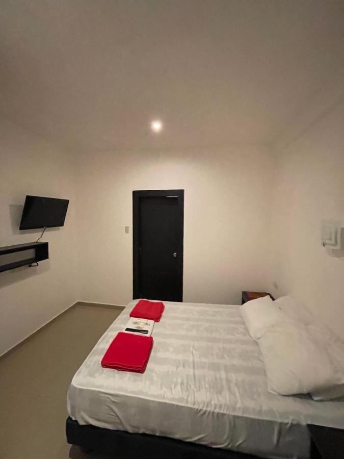 Kiwi Suites Hostel Montañita Eksteriør billede