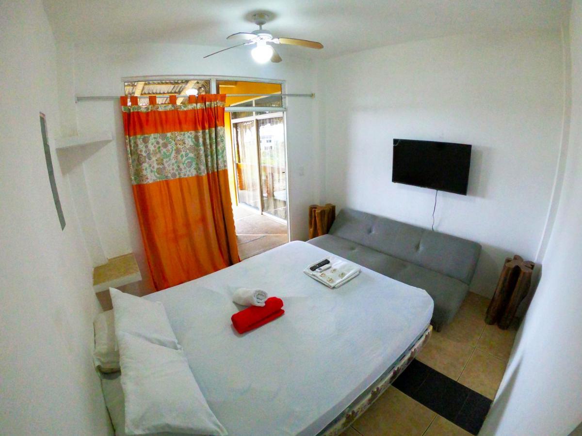 Kiwi Suites Hostel Montañita Eksteriør billede