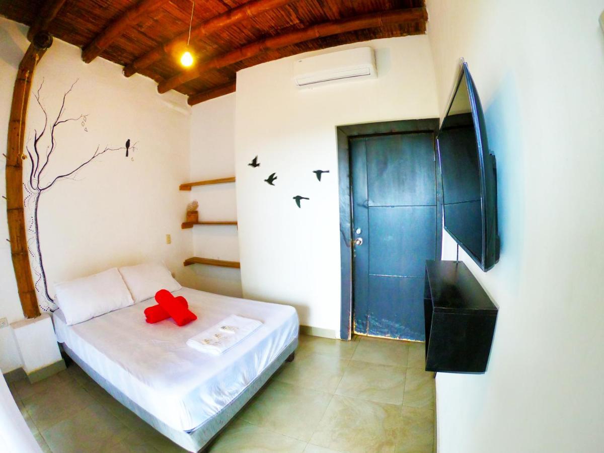 Kiwi Suites Hostel Montañita Eksteriør billede