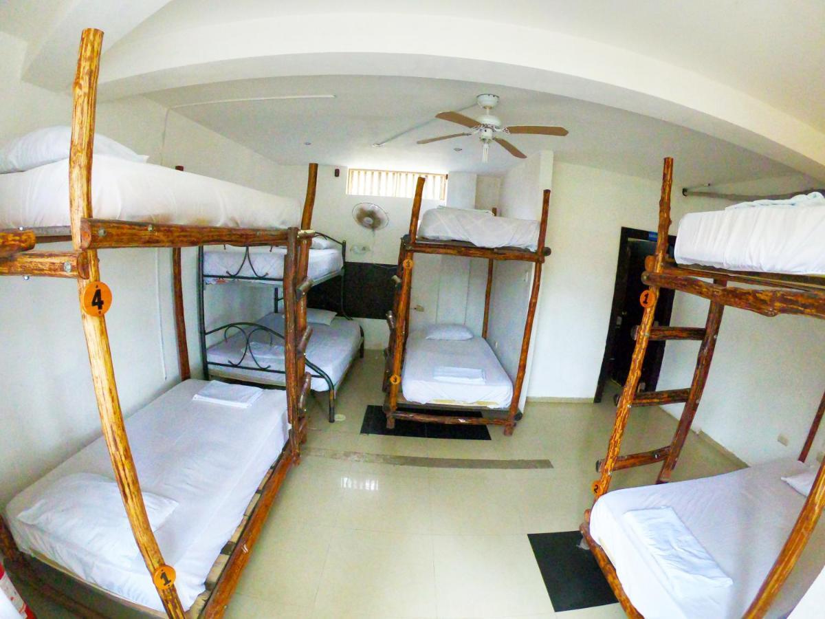 Kiwi Suites Hostel Montañita Eksteriør billede