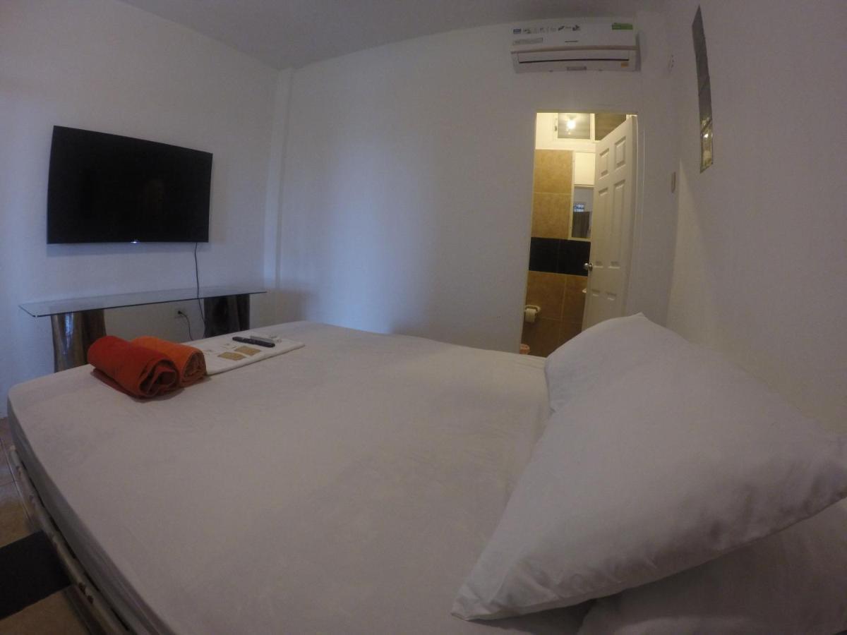 Kiwi Suites Hostel Montañita Eksteriør billede