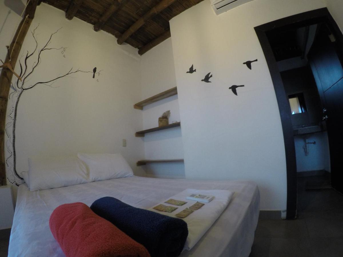 Kiwi Suites Hostel Montañita Eksteriør billede