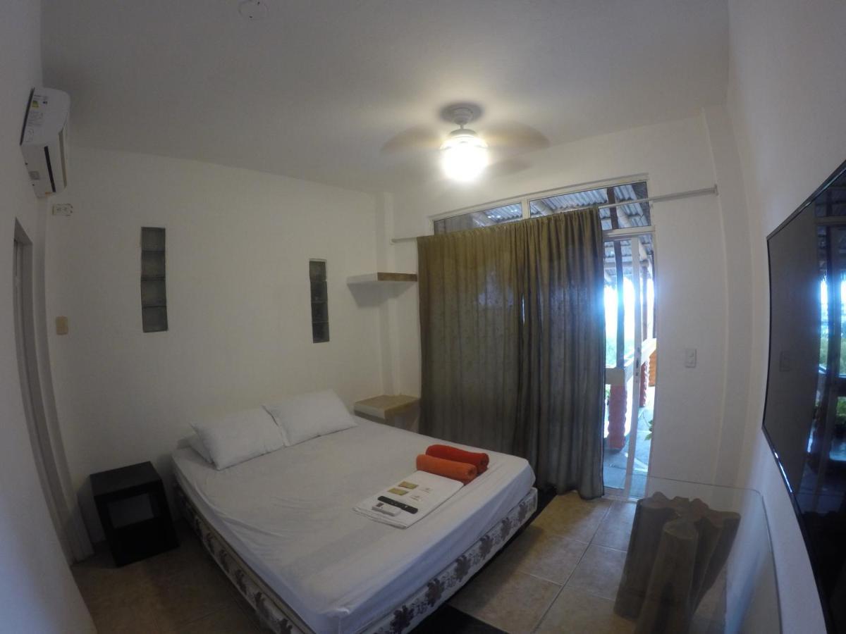 Kiwi Suites Hostel Montañita Eksteriør billede
