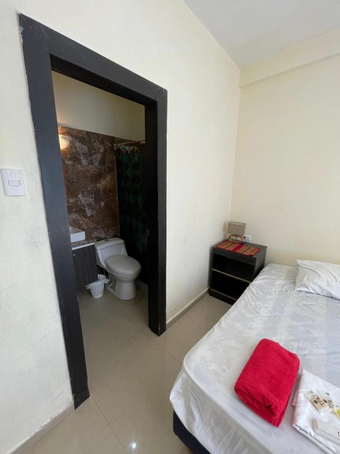 Kiwi Suites Hostel Montañita Eksteriør billede