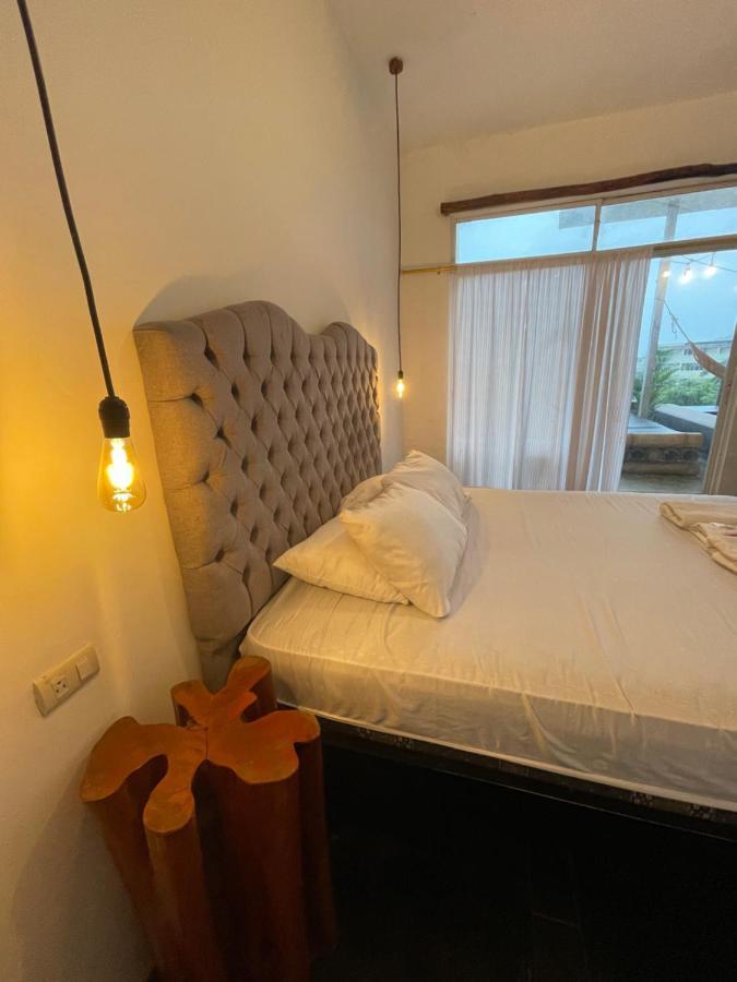 Kiwi Suites Hostel Montañita Eksteriør billede