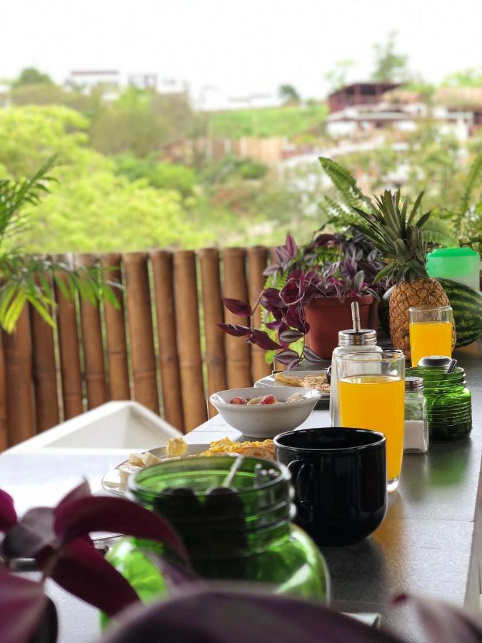 Kiwi Suites Hostel Montañita Eksteriør billede